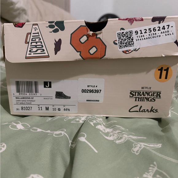 Clarks Stranger Things boots - Picture 11 of 13